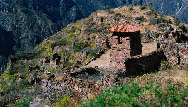 Huaquis Ghost Town – Lima