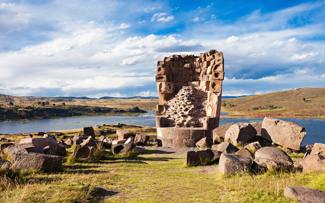 Las misteriosas Chullpas de Sillustani – Puno