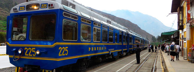 Tren Peru Rail a la Ciudadela de Machupicchu