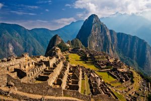 Vista de Machu Picchu desde una terraza superior