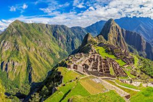 Vista de Machu Picchu desde una terraza superior