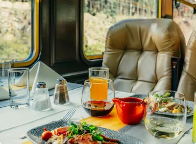 tren the first class inca rail